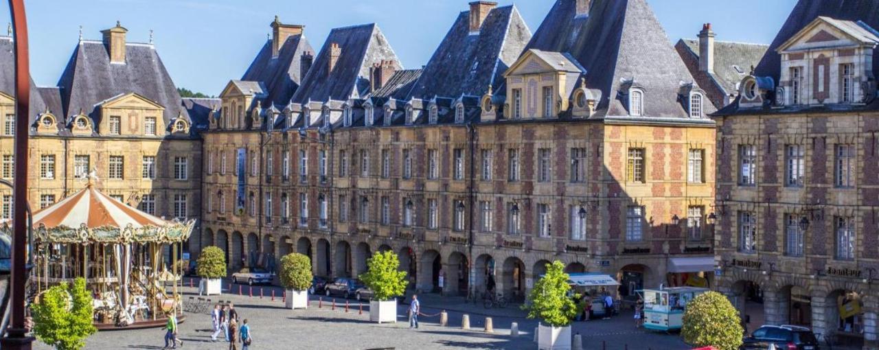 Le Baron Charleville-Mezieres Exterior foto